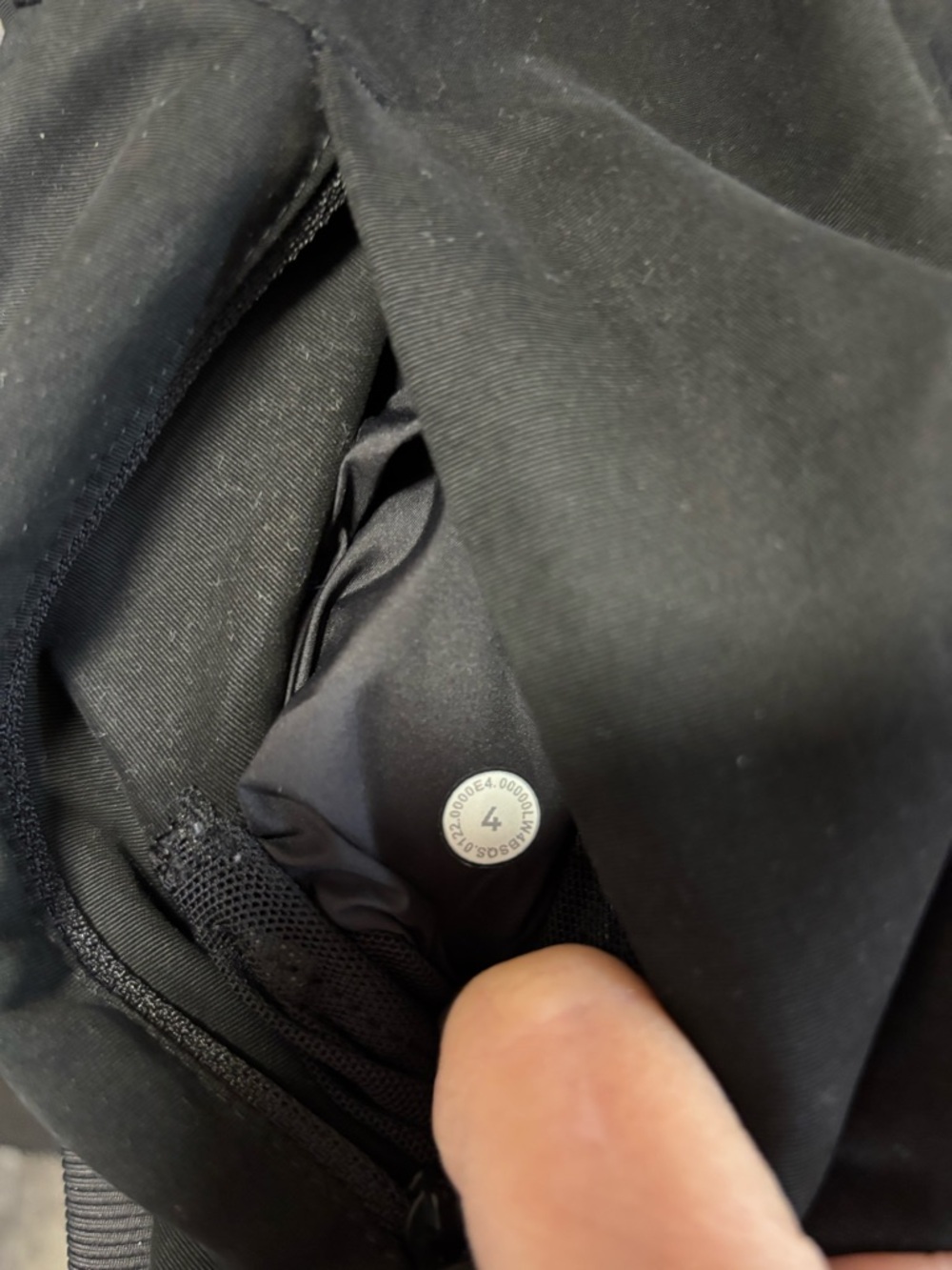 lululemon athletica Black Reversable Bomber Jacket Size 4 - Picture 3 of 10